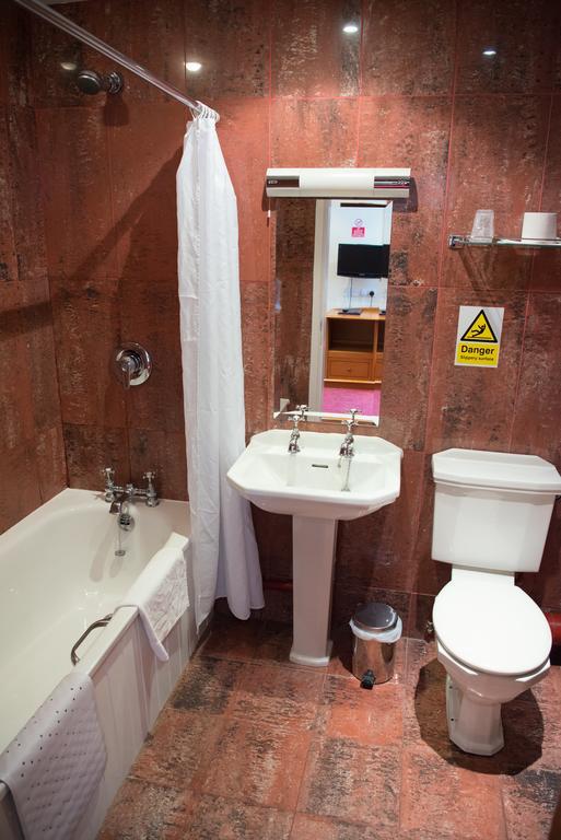 DJ Suites The Element Salford  Extérieur photo